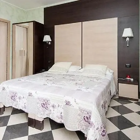 Villa Sleeps 3 Air Con Wifi La Spezia